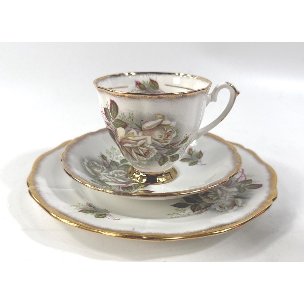 Royal Ardalt Bone China teacup, saucer and plate set roses Made in England
